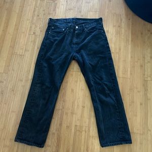 Black Levis 36x29